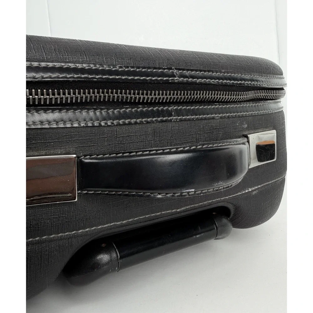 Gucci Interlocking G Hard Shell Rolling Carry-On Suitcase in Black